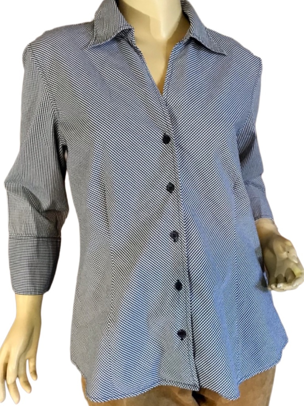 CATO NAVY BLUE AND WHITE SMALL GINGHAM PRINT BUTTON DOWN SHIRT (L)